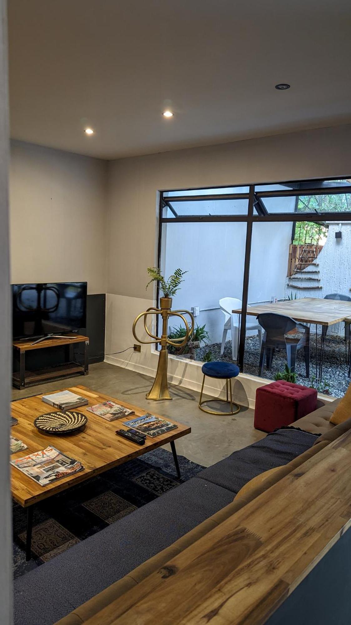 Casa Mosaiko Patio Bonito Medellin